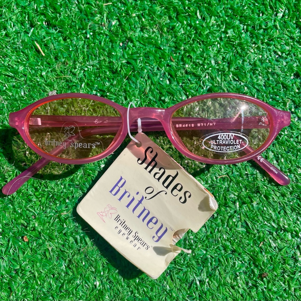 NWT Britney Spears Deadstock Vintage Extremely Rare y2k Pink Sunglasses